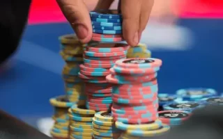 实战解读河牌圈超池下注!