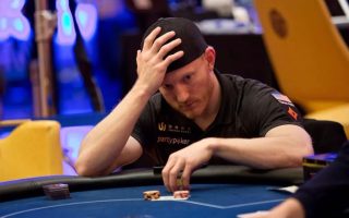 玩德州扑克出现这8个迹象时,你就该停止游戏了