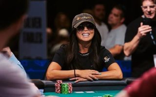 【Esther Taylor】从韩国火车站弃婴到 WSOP 季军:的逆袭密码,是 “不把人生押注在一张牌桌”