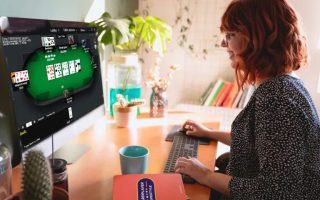 从线下到线上扑克转型：关键点有哪些？