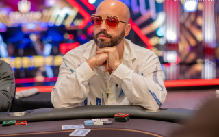 【Bryn Kenney】“最低奖金”铸就最高里程碑：首位现场比赛收入破八千万选手